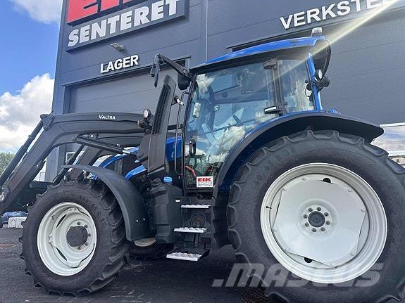 Valtra G135 Activ Tractors