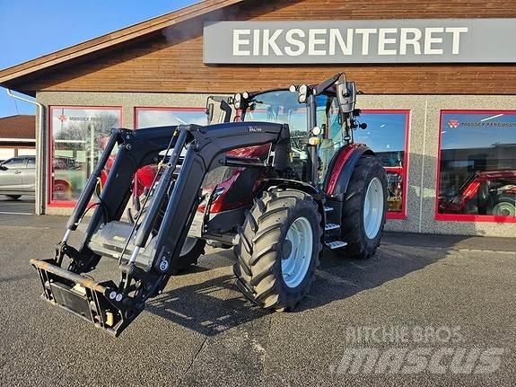 Valtra G135 Active Tractors