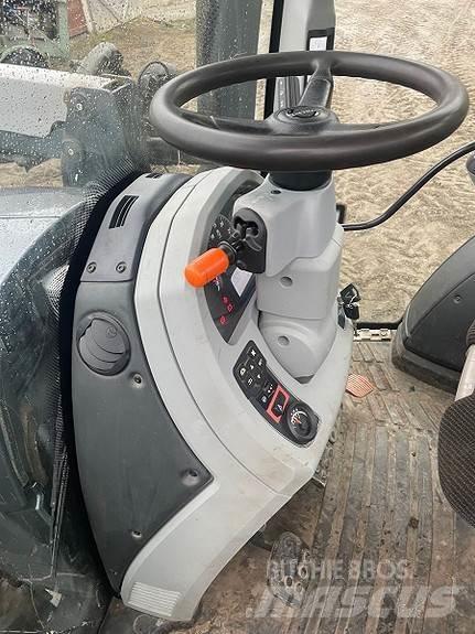 Valtra N134 Active Tractors