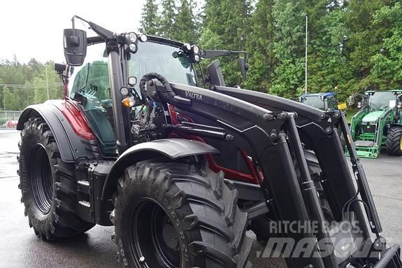 Valtra N175 HiTech Tractors