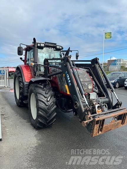 Valtra T-182-VERSU Tractors