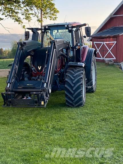 Valtra T174D Tractors