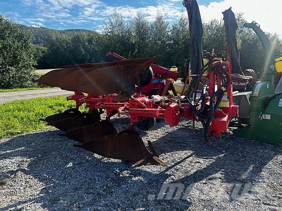 Vogel & Noot M800 Conventional ploughs