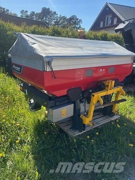   Manure spreaders