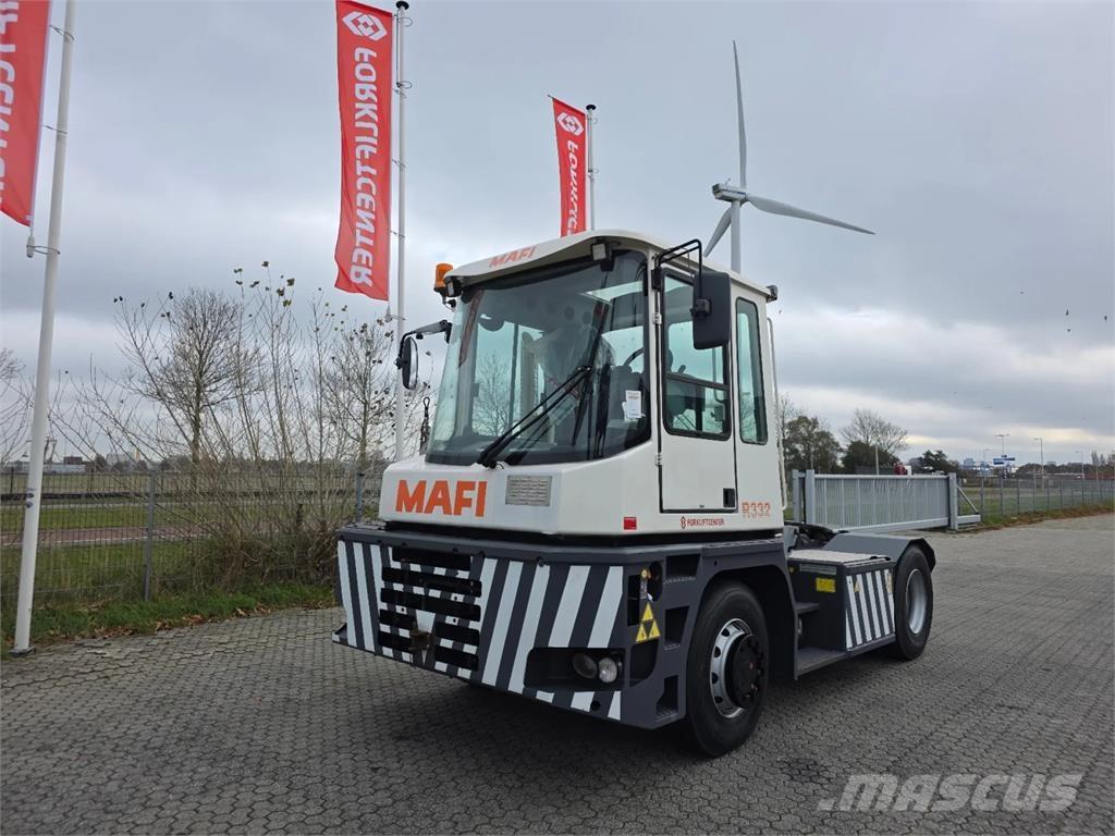 Mafi R332 4x4 Terminal tractors