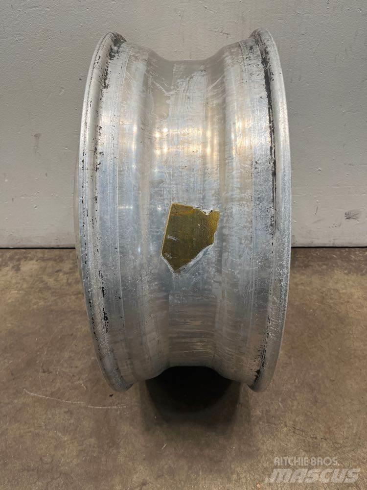 Alcoa  Tyres, wheels and rims