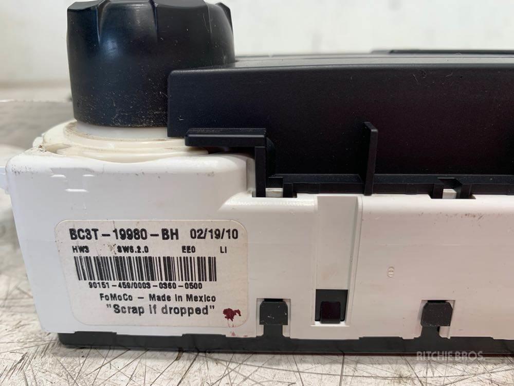 Ford F-550 Electronics