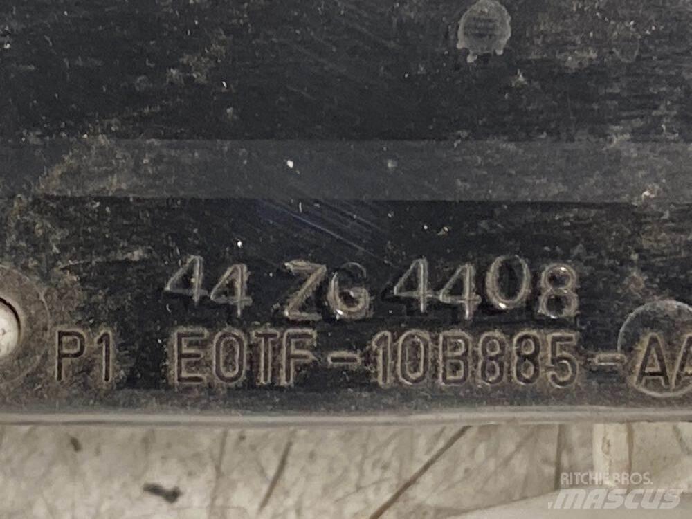 Ford F-800 Transportation - Others
