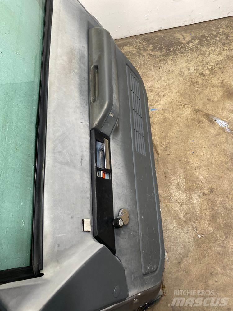 GMC C7500 Transportation - Others