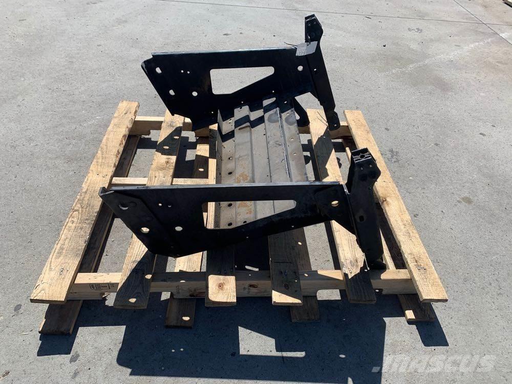 Volvo VNL Transportation - Others