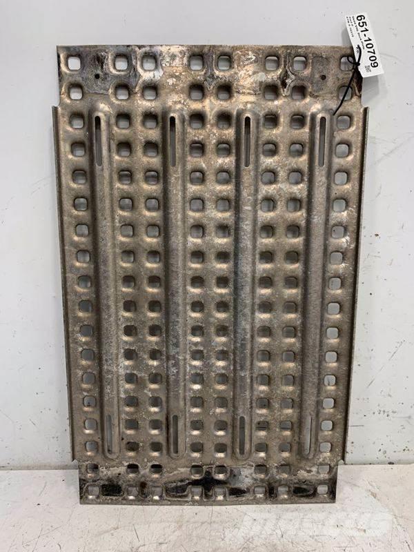 Volvo VNL Transportation - Others