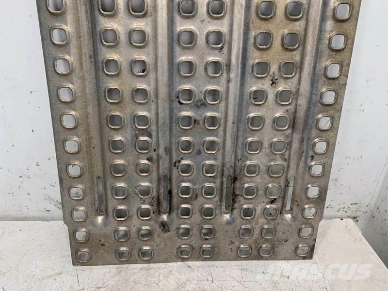 Volvo VNL Transportation - Others