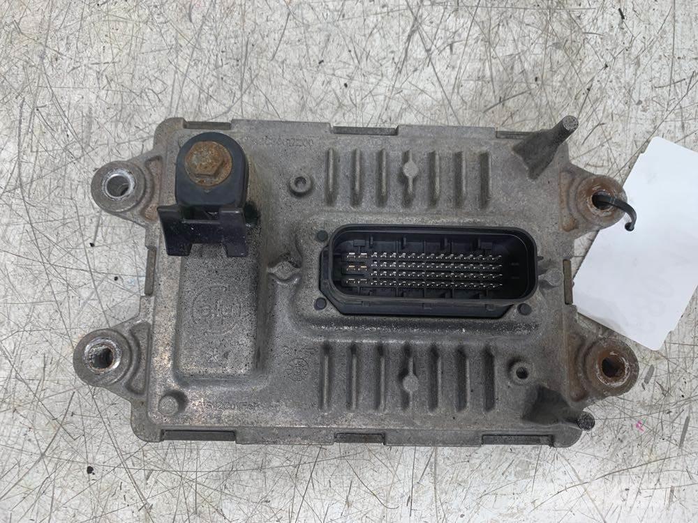 Volvo VNL Transportation - Others