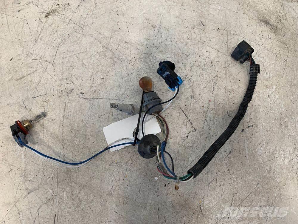 Volvo VNL Transportation - Others