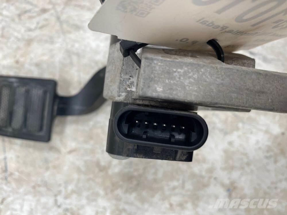 Volvo VNL Transportation - Others