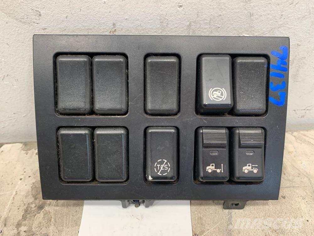 Volvo VNL Electronics