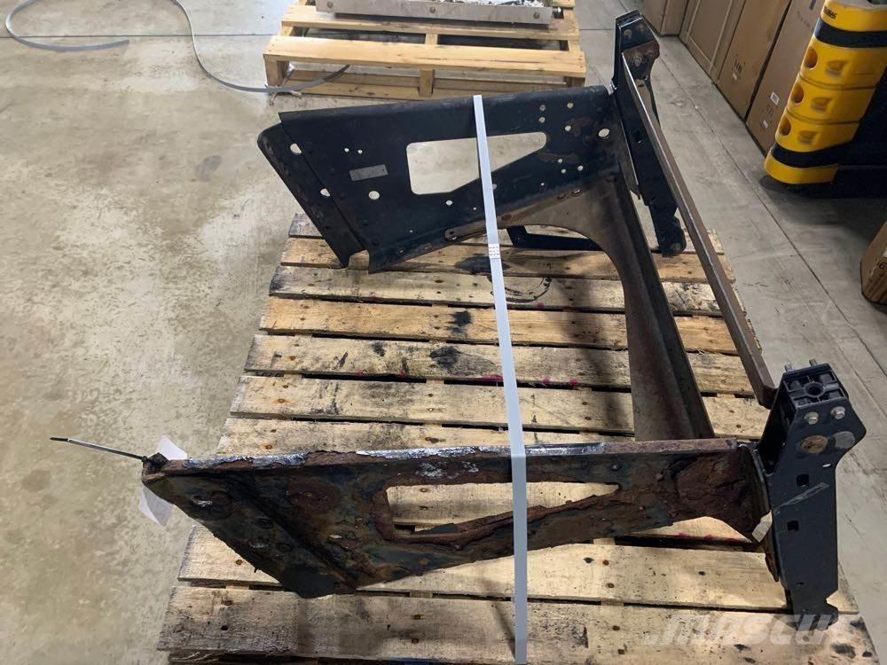 Volvo VNL Transportation - Others