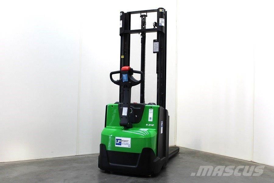Cesab S 212 / 330 Pedestrian stacker