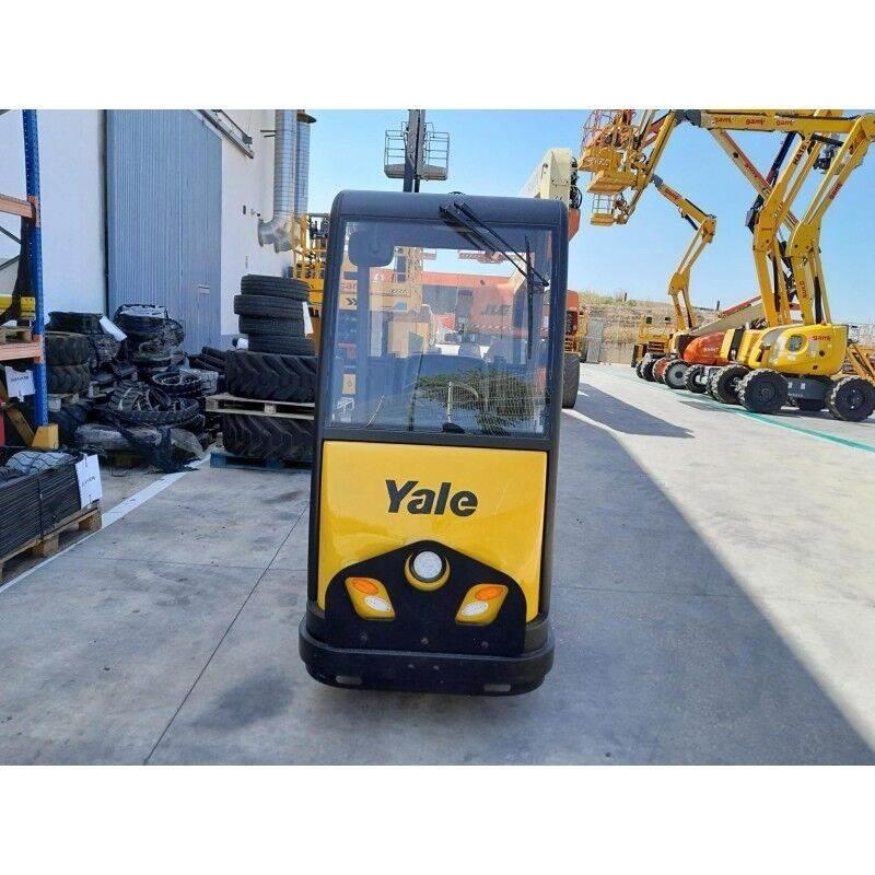 Hyster MT70 Towing trucks