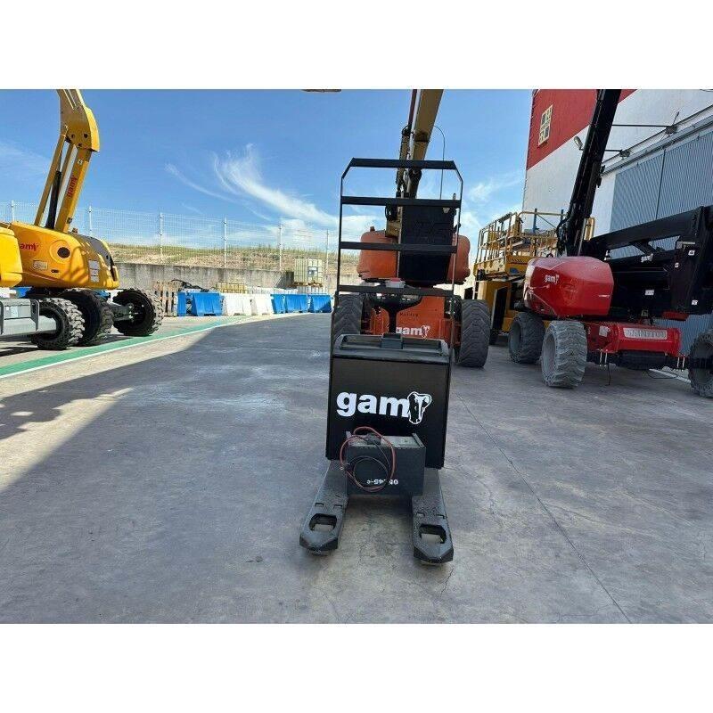 Hyster P2.0 Hand pallet stackers