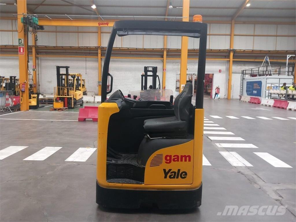 Yale MR14 Reach trucks