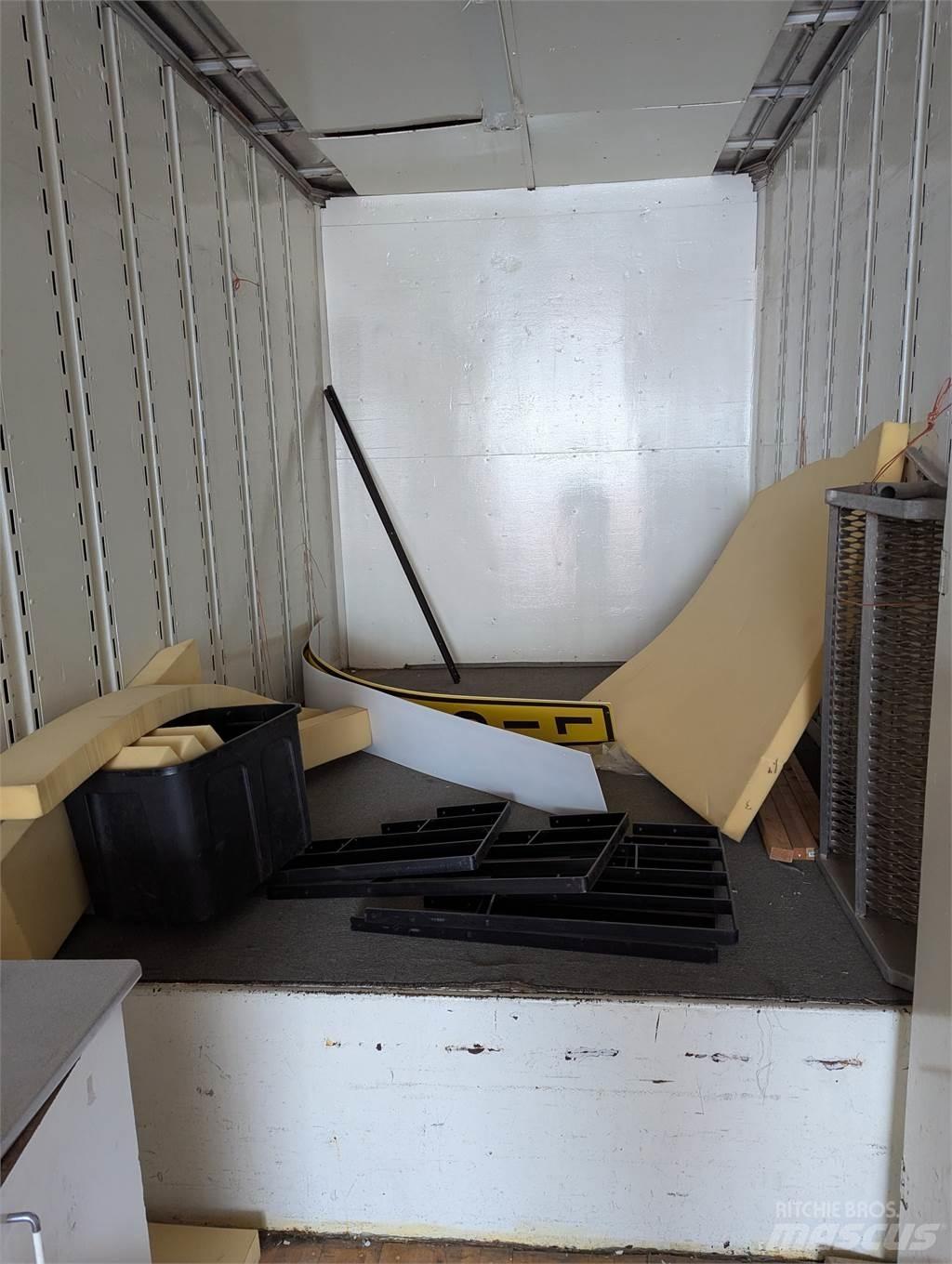  KENTUCKY DRY VAN Box body trucks