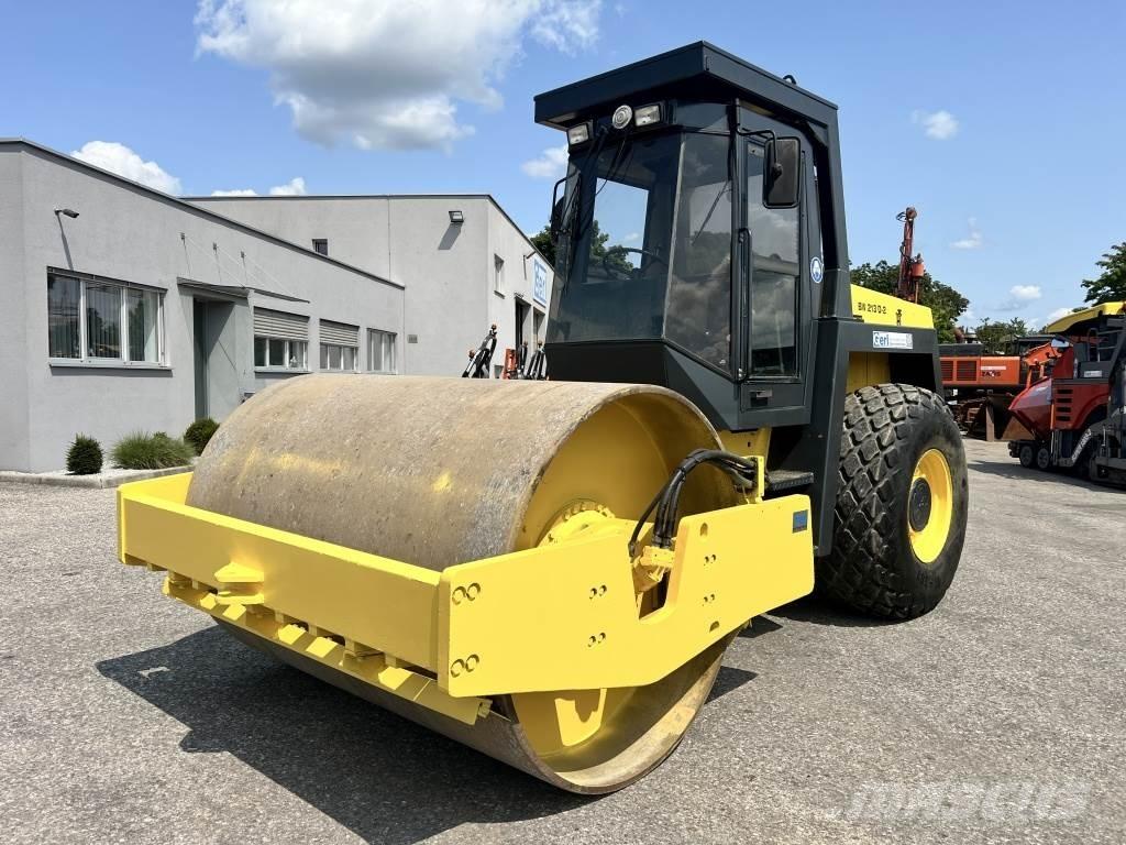 Bomag BW 213 D-2 Single drum rollers