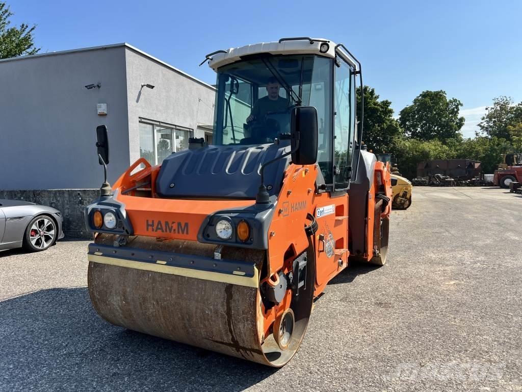 Hamm HD+90i VV Twin drum rollers