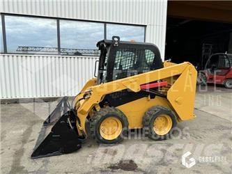 CAT 236D Mini loaders