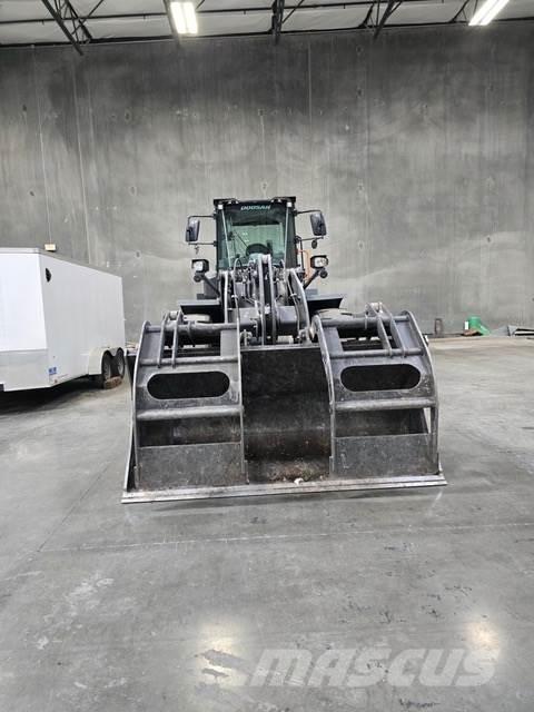 Doosan DL250-7 Wheel loaders