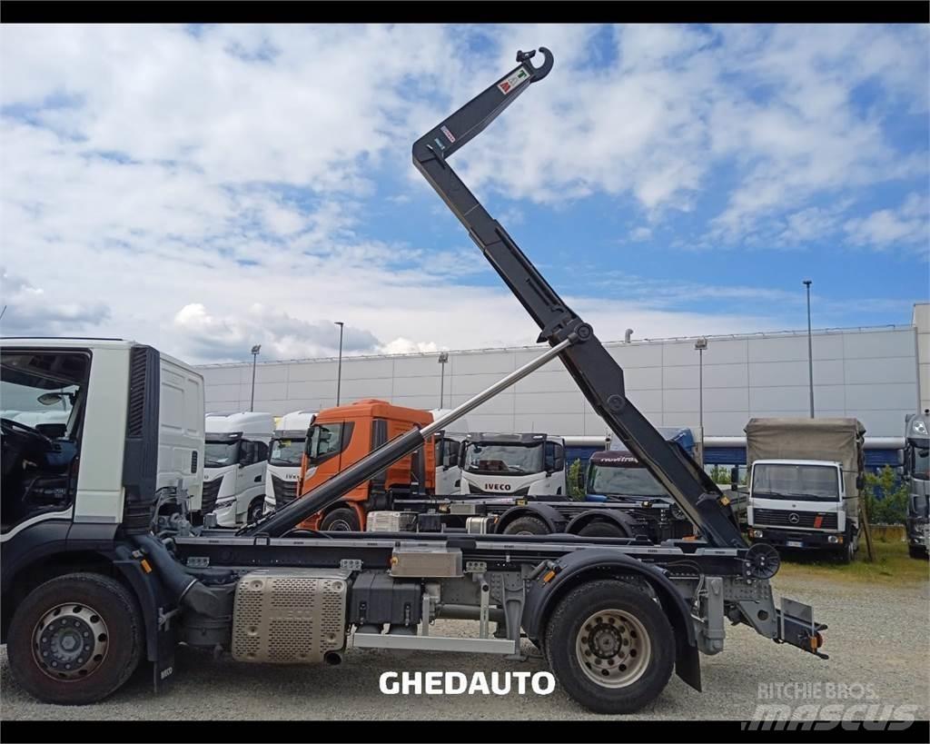 Iveco AD190S31 Box body trucks
