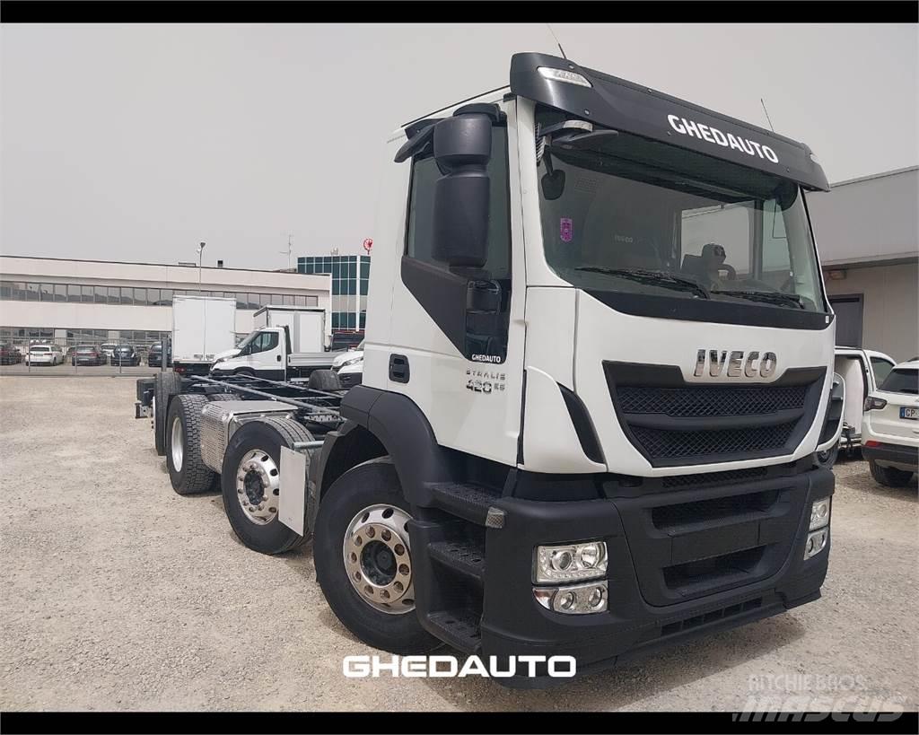 Iveco AD440S42 Box body trucks