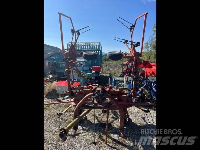 Kuhn GF5001MH Rakes and tedders
