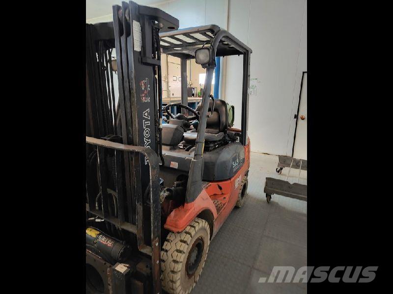 Toyota 7FGF18 Material Handling - Others