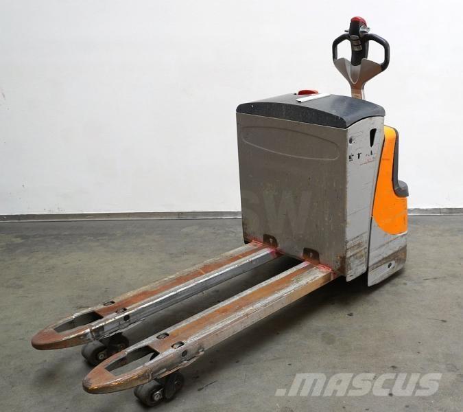 Still EXU 22 Low lifter