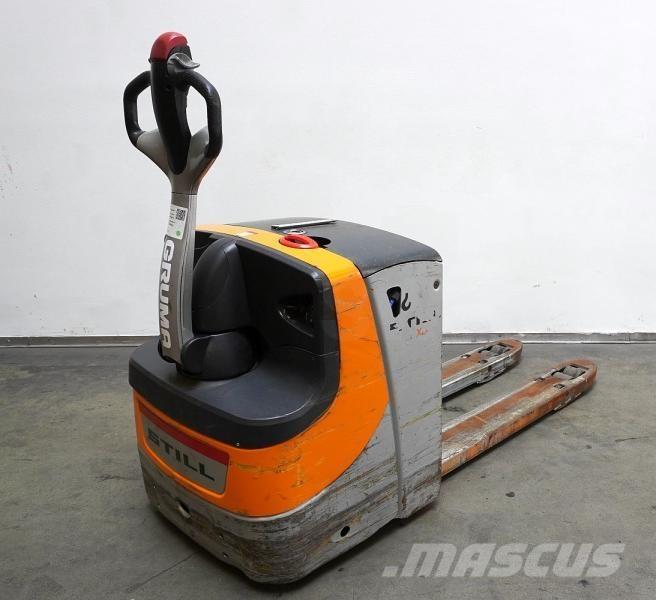 Still EXU 22 Low lifter