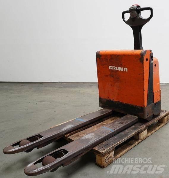 Toyota 7PM18 Low lifter
