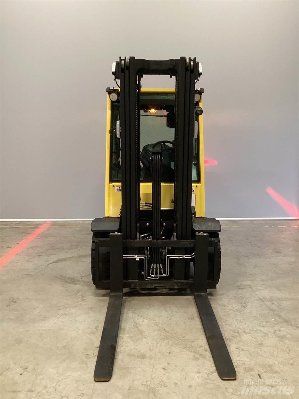 Hyster H3.5A Diesel trucks