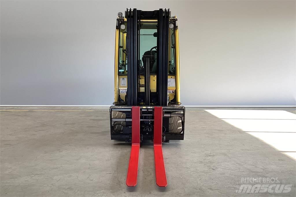 Hyster J3.50XN Electric forklift trucks