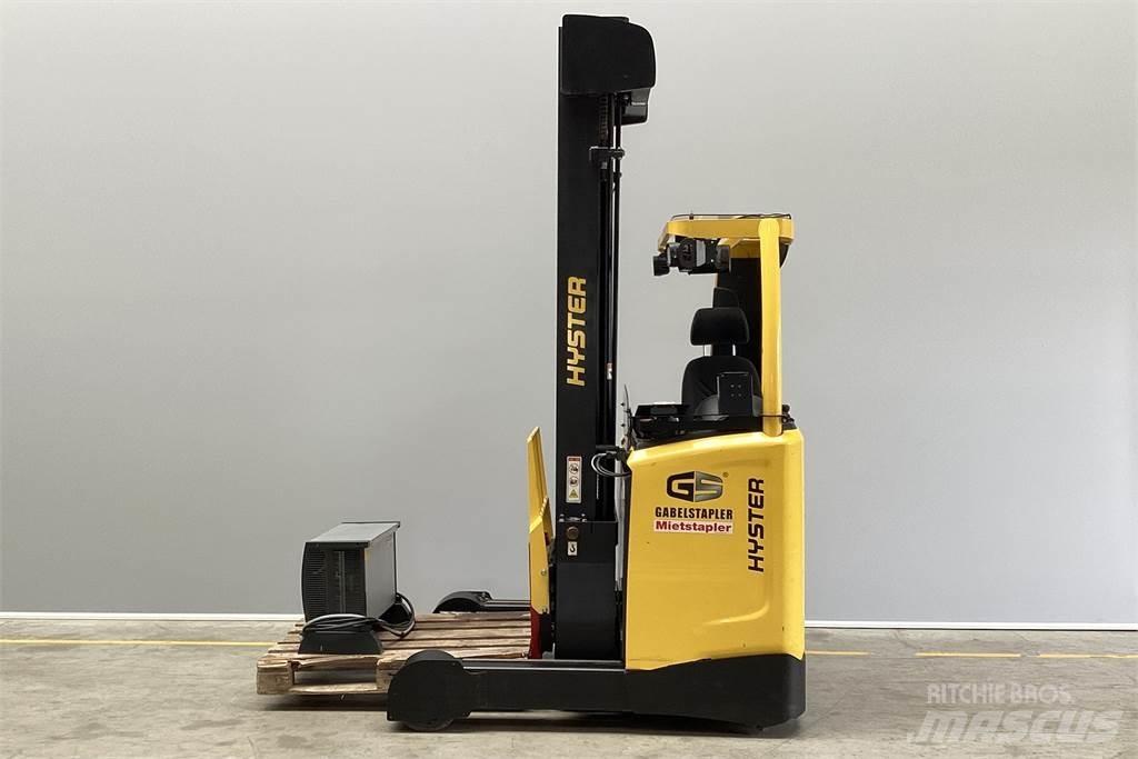 Hyster R1.4 Reach trucks