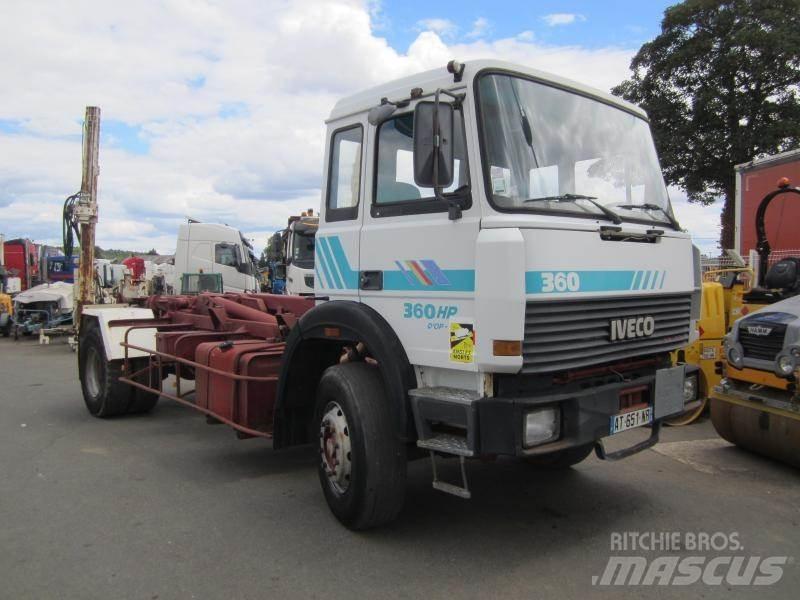 Iveco Unic Cable lift demountable trucks