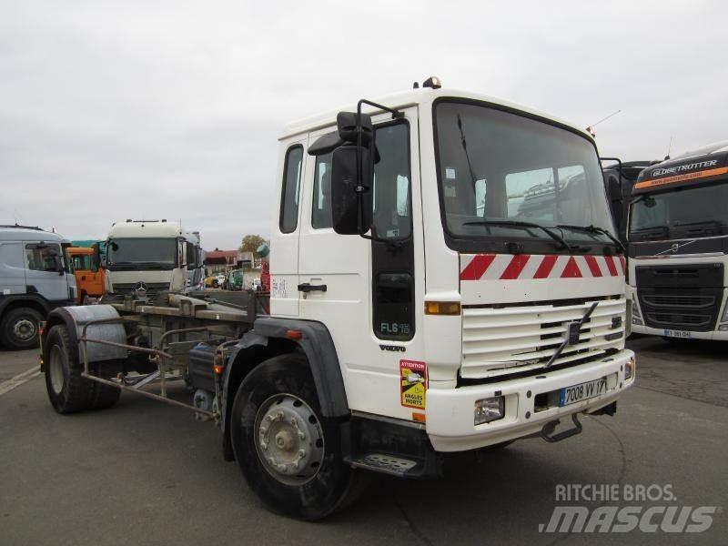 Volvo FL6 19 Cable lift demountable trucks