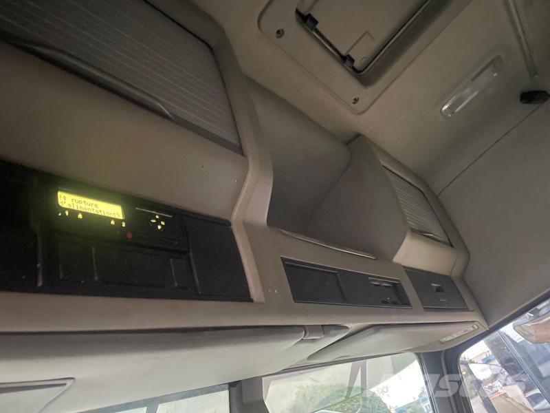 Volvo FMX 460 Tractor Units