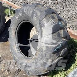 Titan 19.5L24 Tyres, wheels and rims