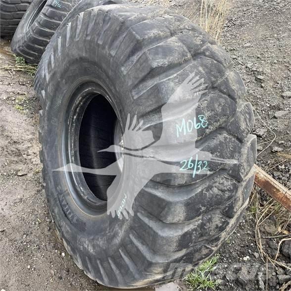 Titan 23.5x25 Tyres, wheels and rims