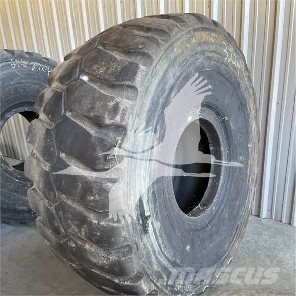 Titan 29.5R25 Tyres, wheels and rims