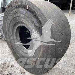 Titan 29.5x25 Tyres, wheels and rims