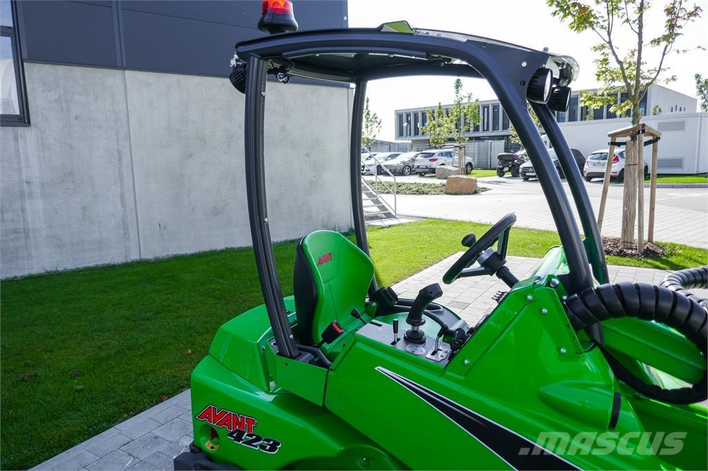 Avant M 423 Mini excavators < 7t (Mini diggers)