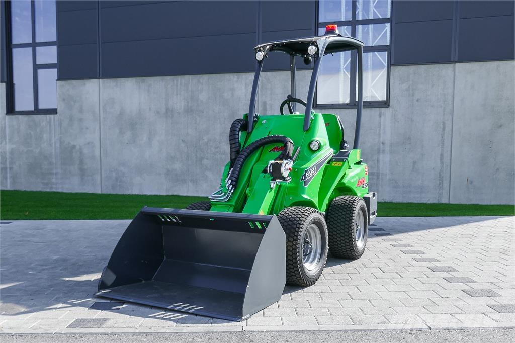 Avant M 423 Mini excavators < 7t (Mini diggers)