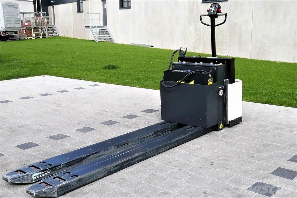 Baka 1701-769 Pedestrian stacker